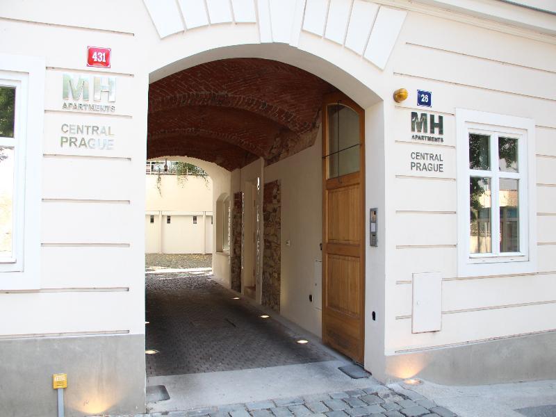 Central Prague Apartments Bagian luar foto