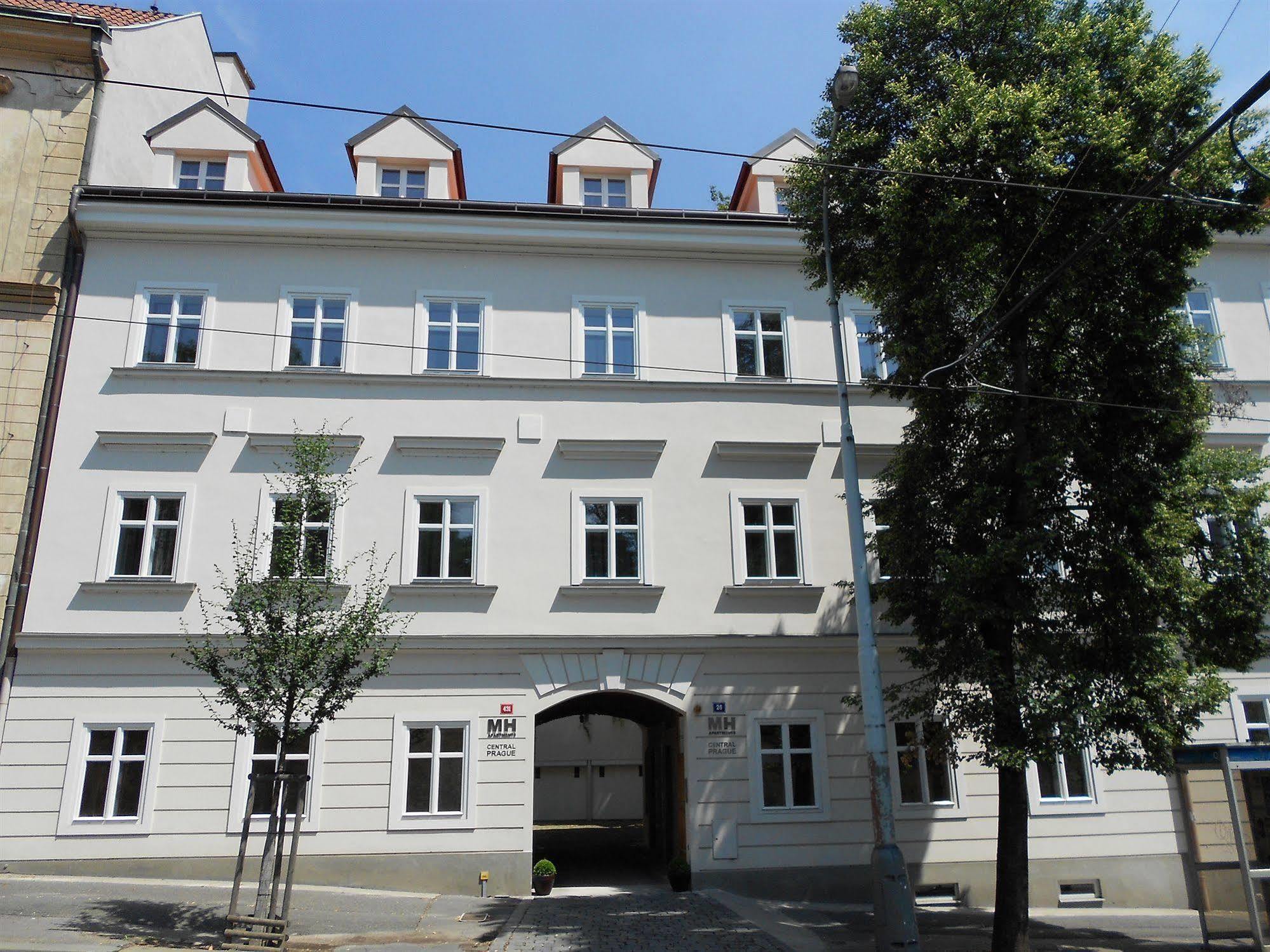 Central Prague Apartments Bagian luar foto