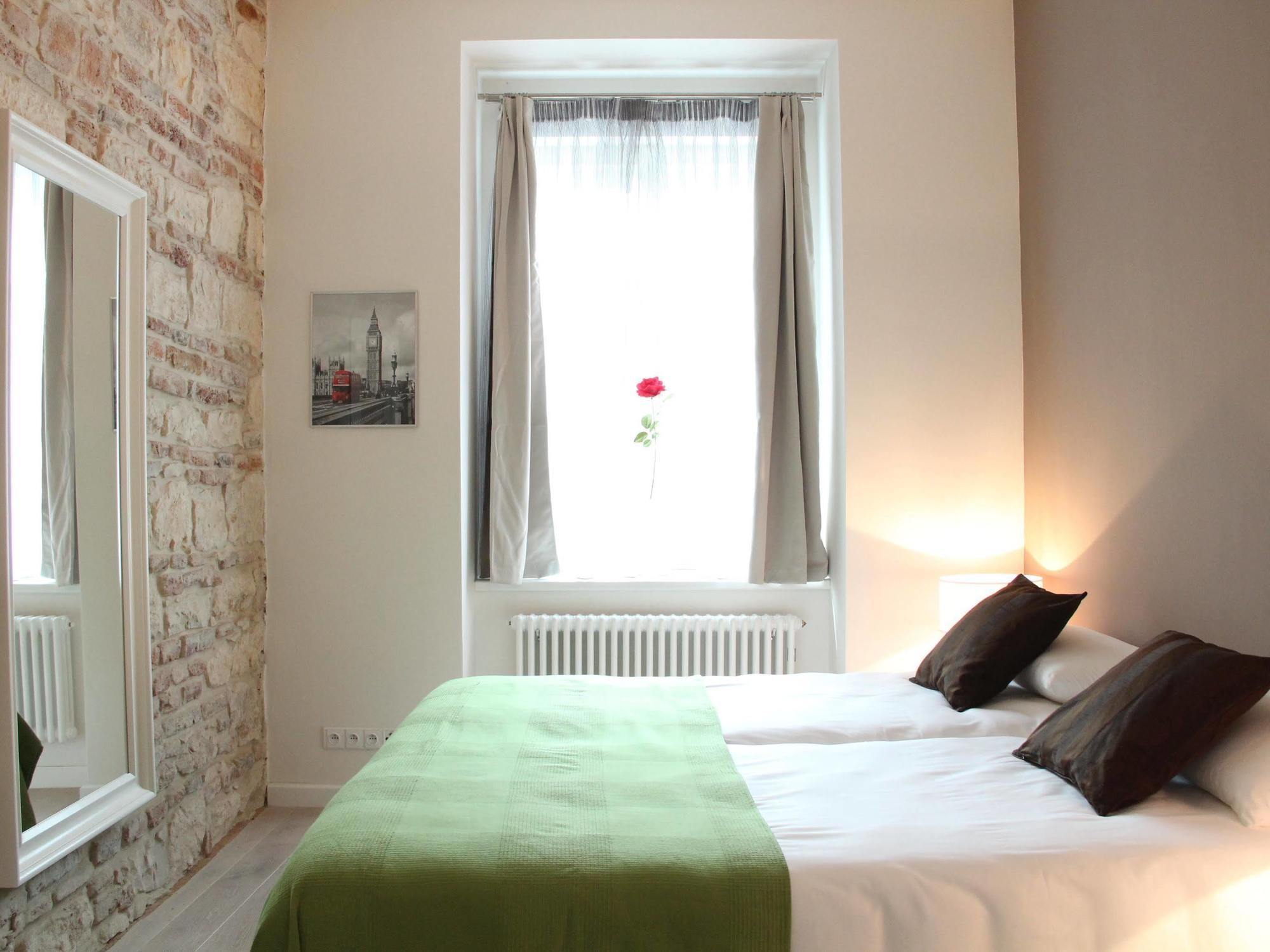 Central Prague Apartments Bagian luar foto