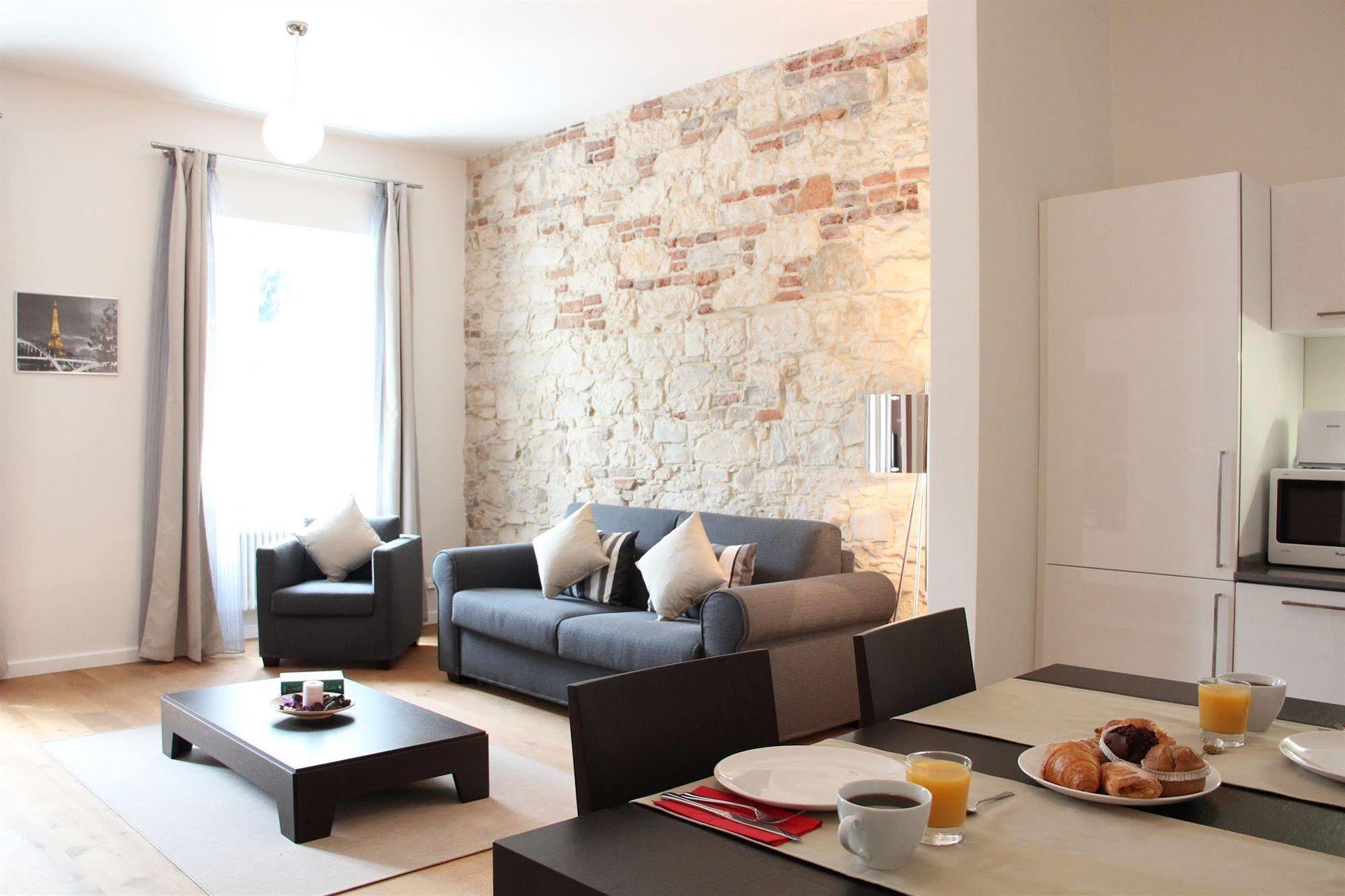 Central Prague Apartments Bagian luar foto