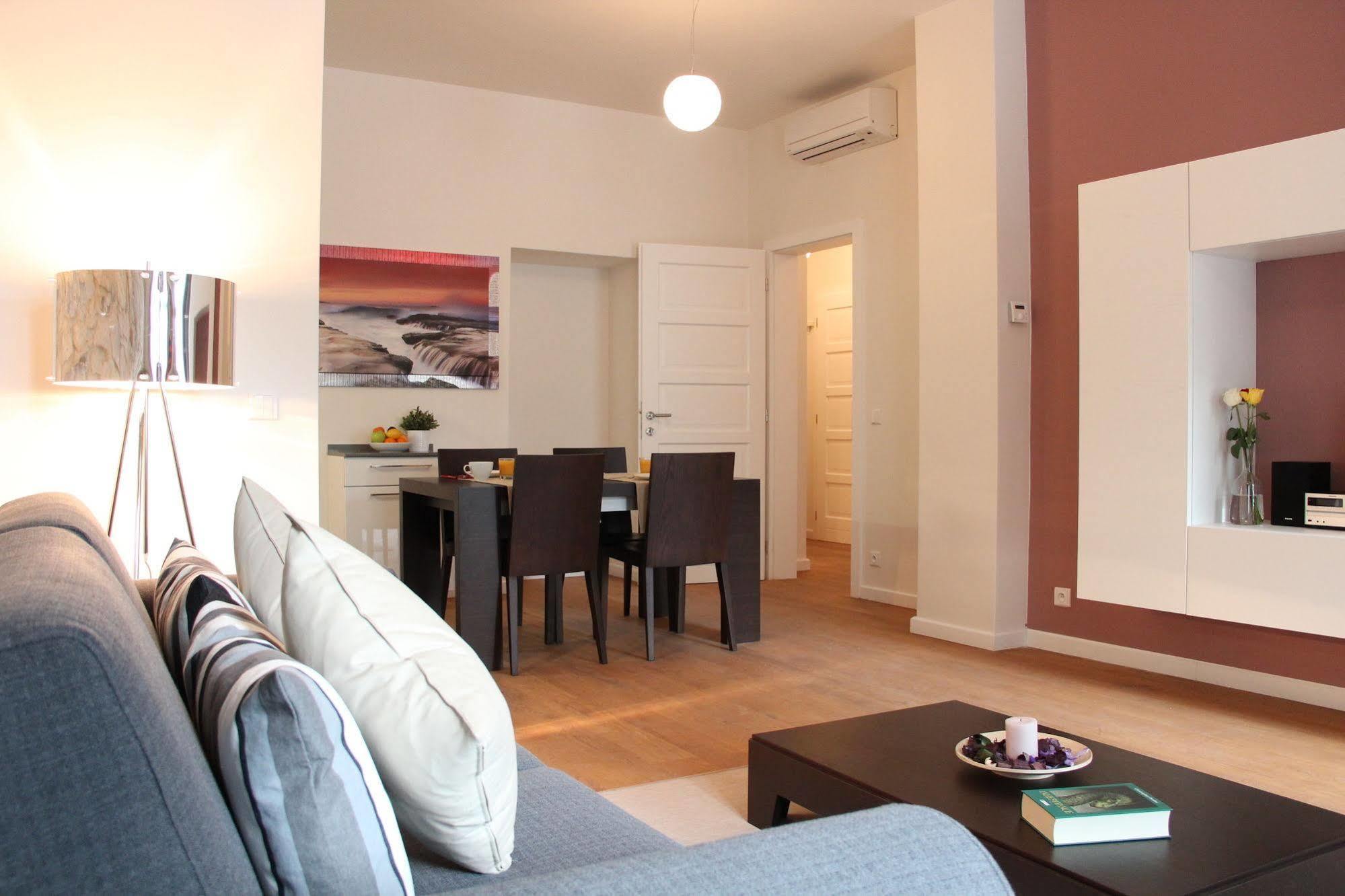Central Prague Apartments Bagian luar foto