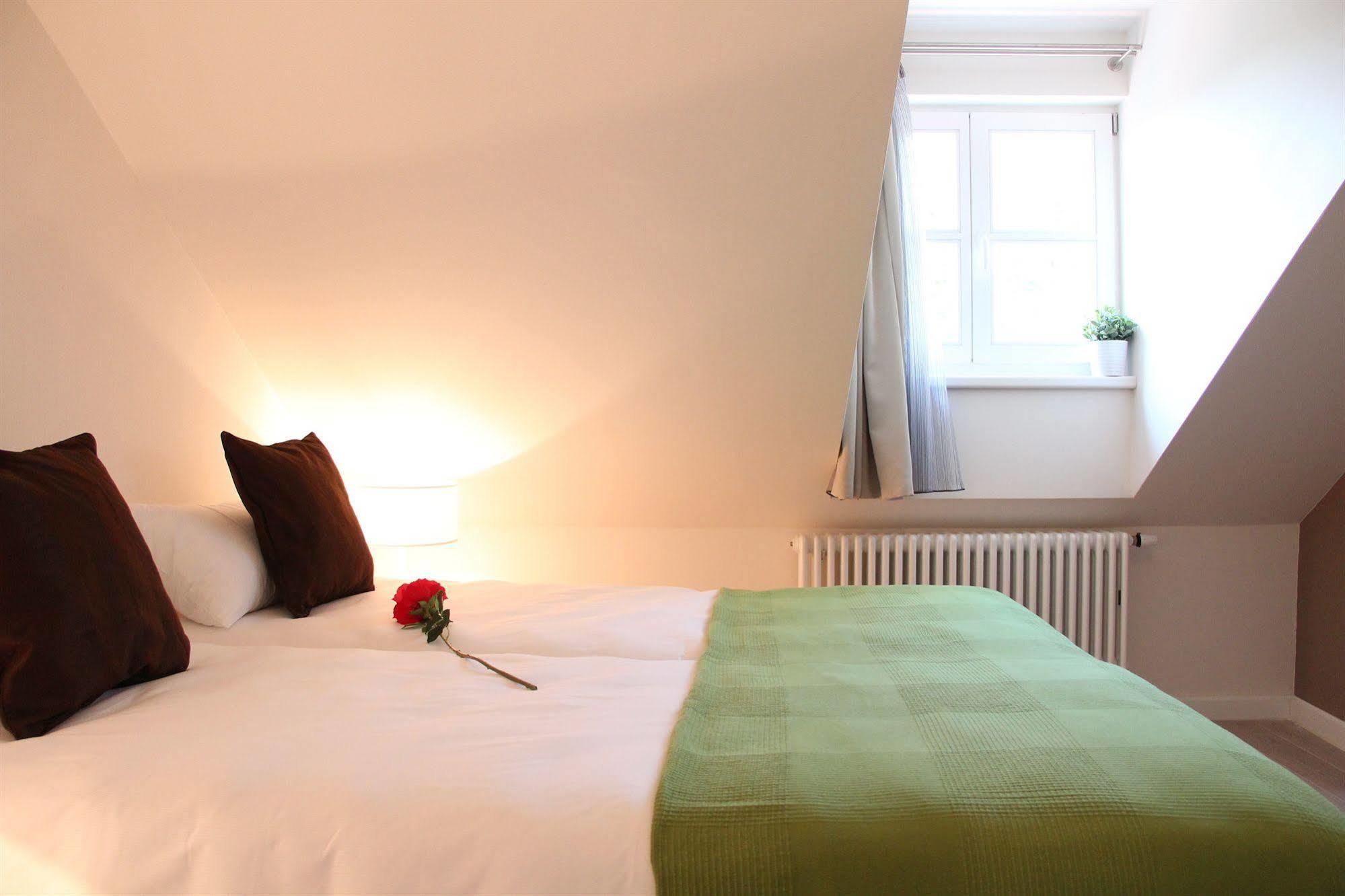 Central Prague Apartments Bagian luar foto