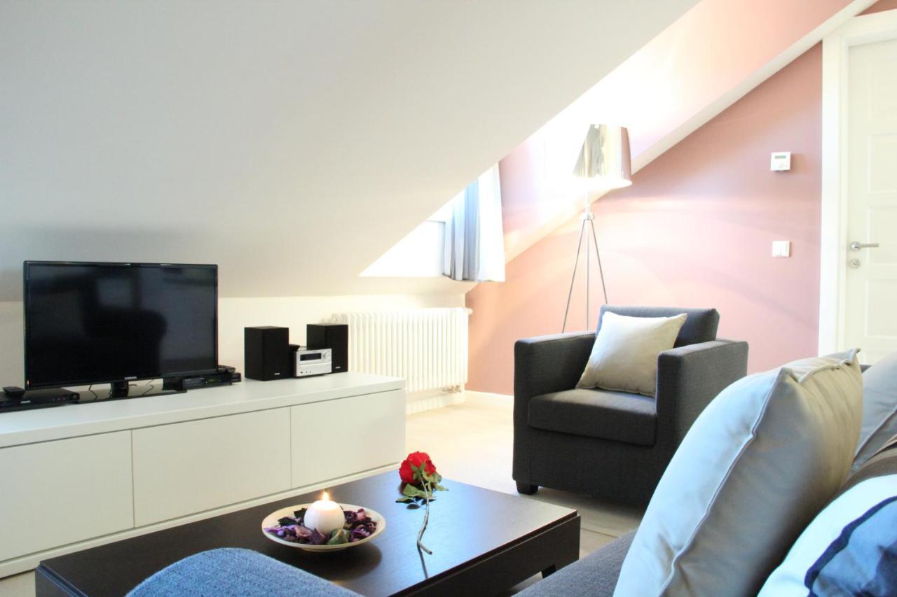 Central Prague Apartments Bagian luar foto